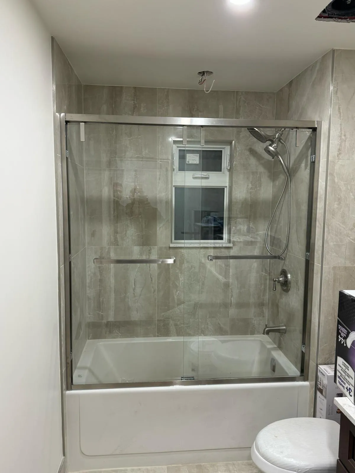 Glass Shower Door 04 project by ALUWORLD LTD
